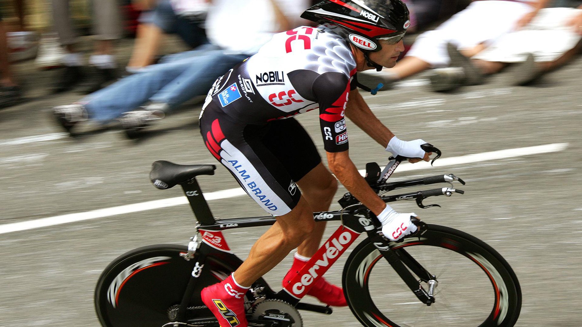 《PUBGMobile》“极限争锋”全球总决赛，操作战术两手抓！